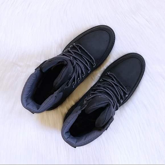 Timberland Women’s Courmayeur Valley Black Waterproof Hiker Boots - Picture 2 of 8